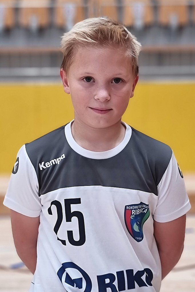 Tine Mihelič