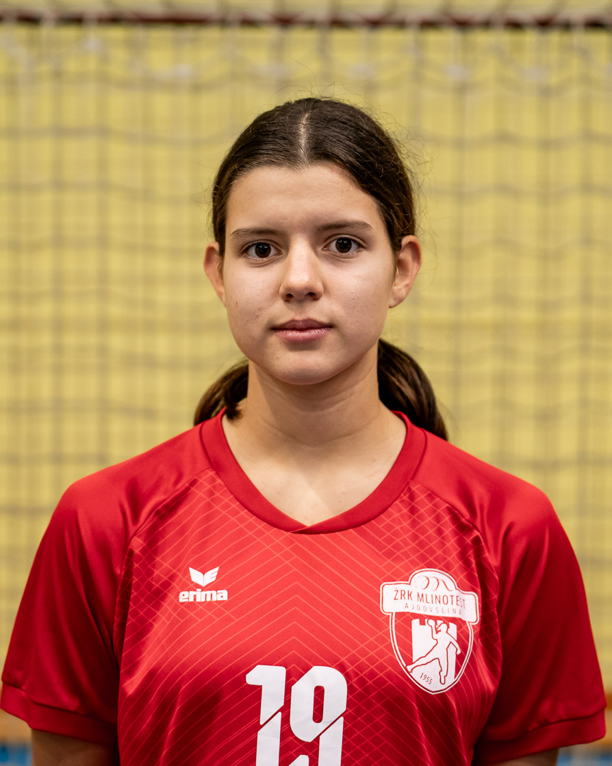 Tina Kovač