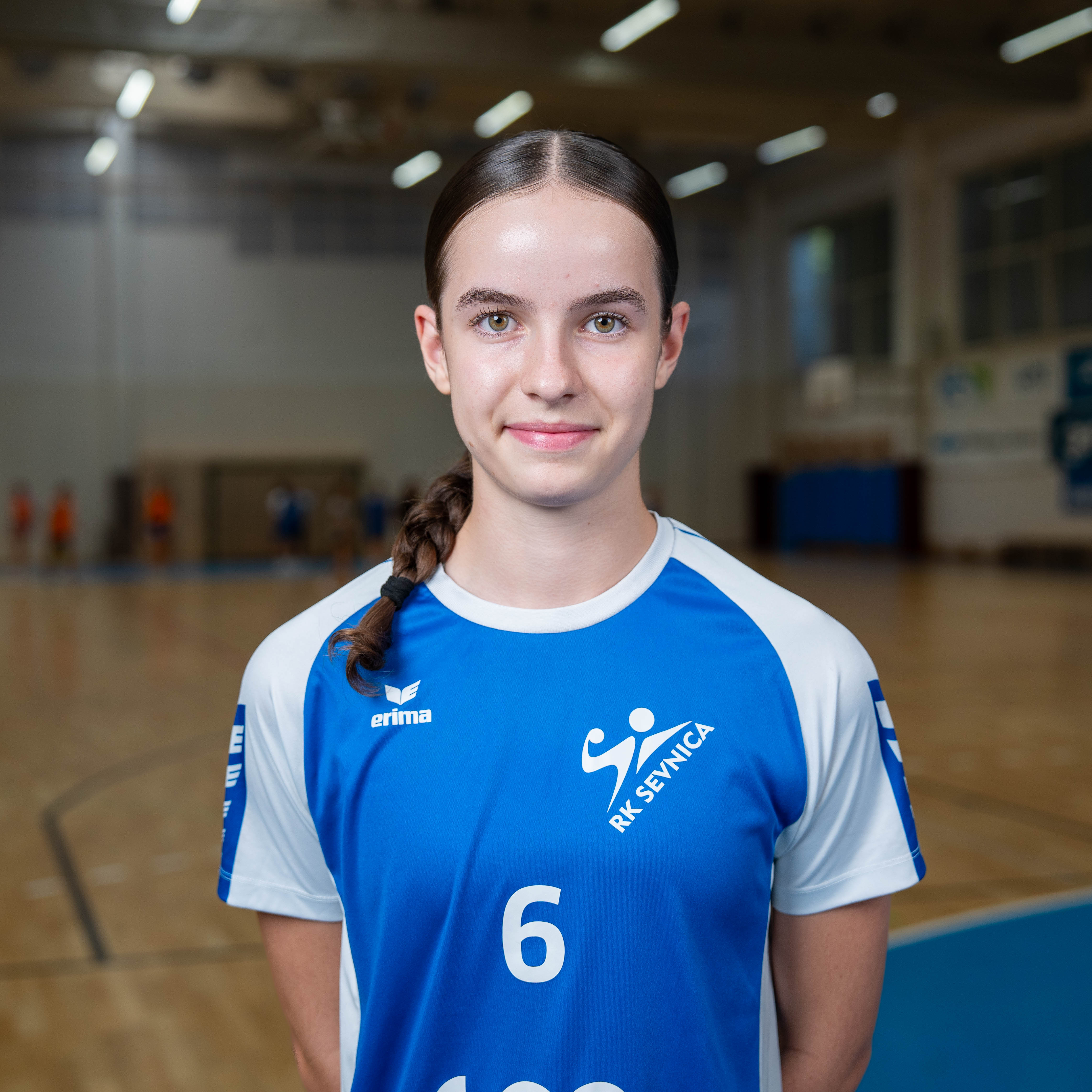 Klara Gole